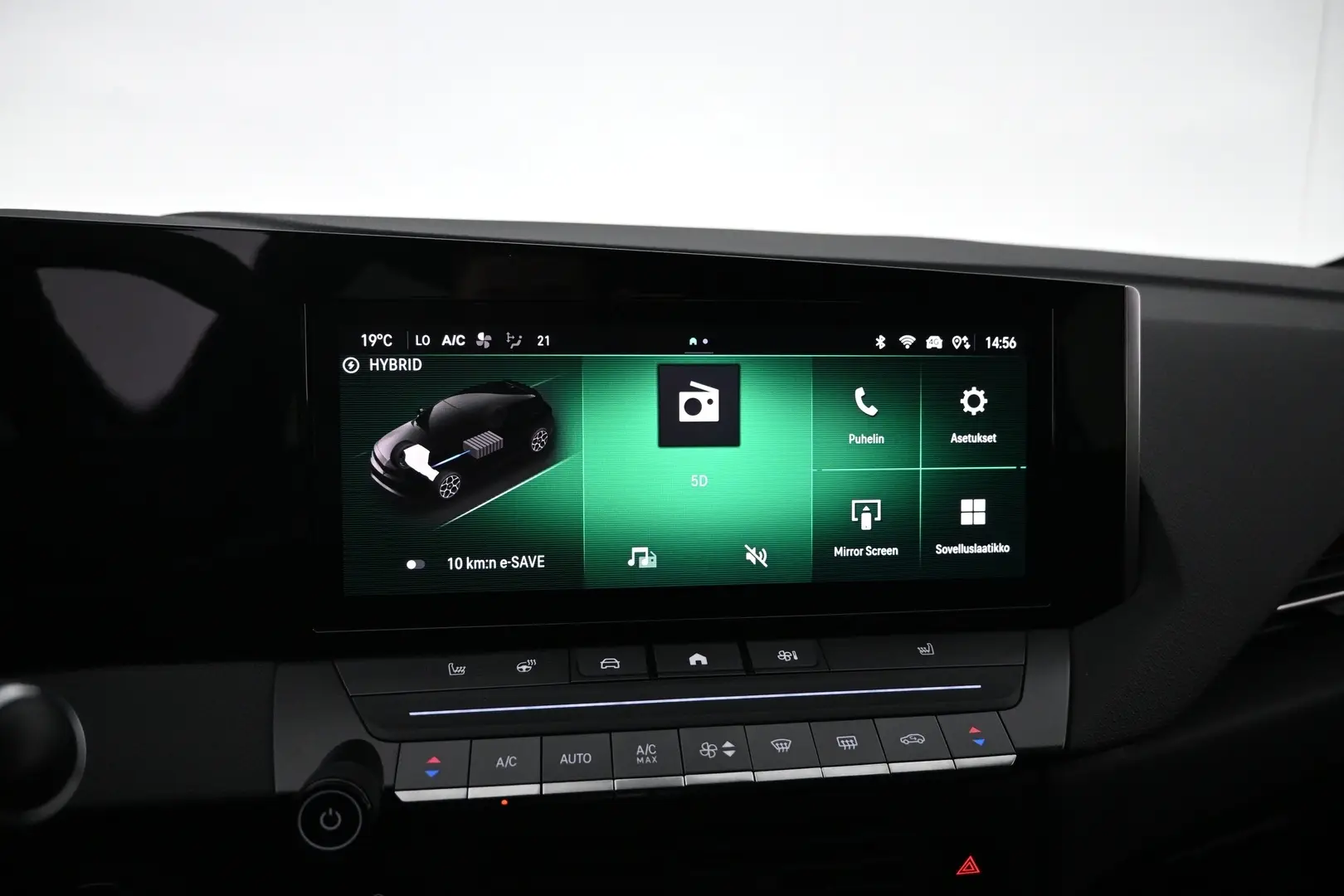 Car Image - oAJ9qpySy96LXucEzympd