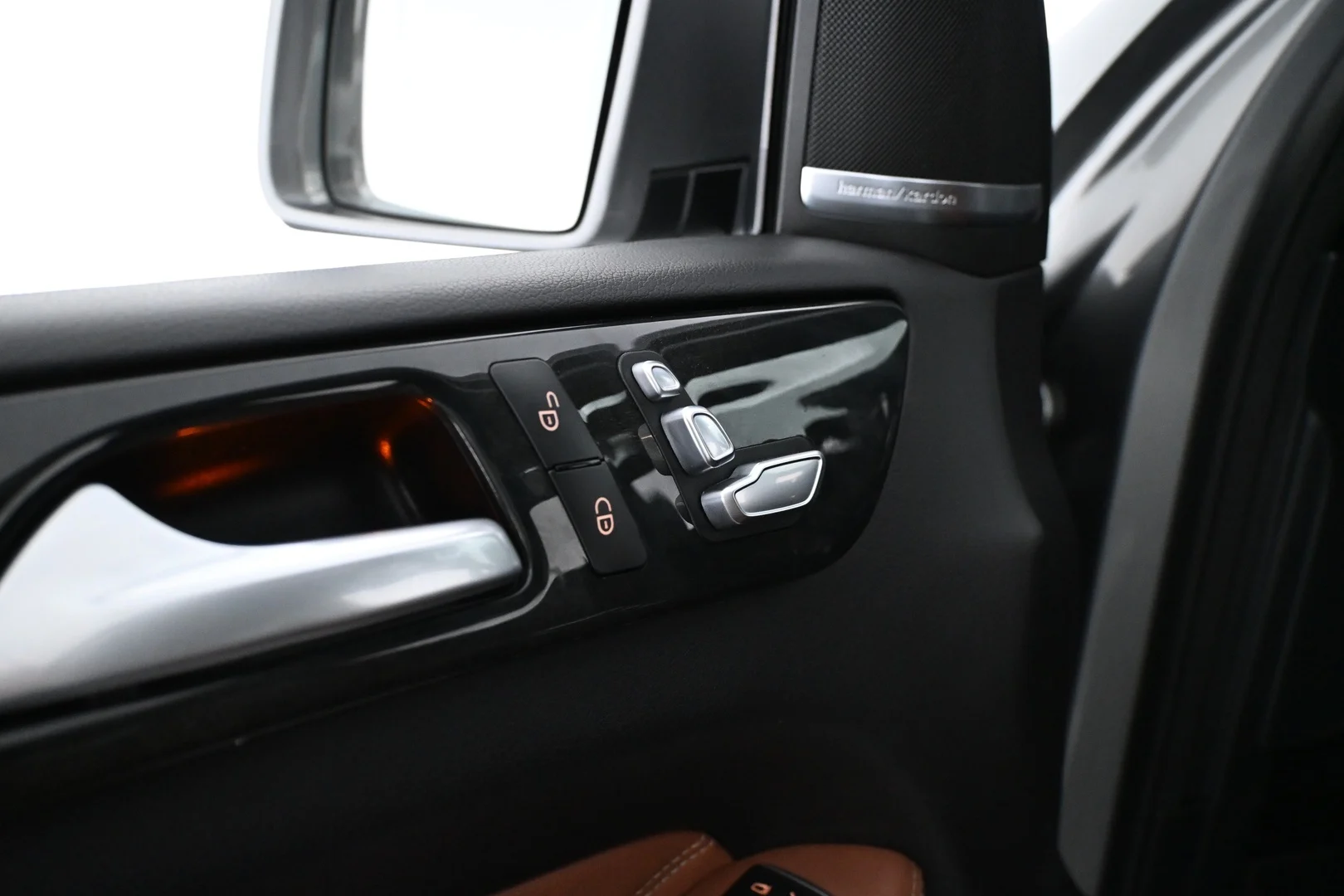 Car Image - Fsajn8ldxKODLpbvmWNEO