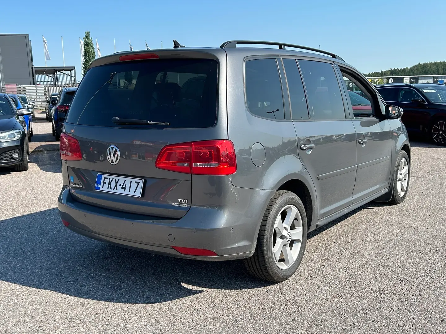 Car Image - 4ETsHPiijhSLaLRvVa1rVo
