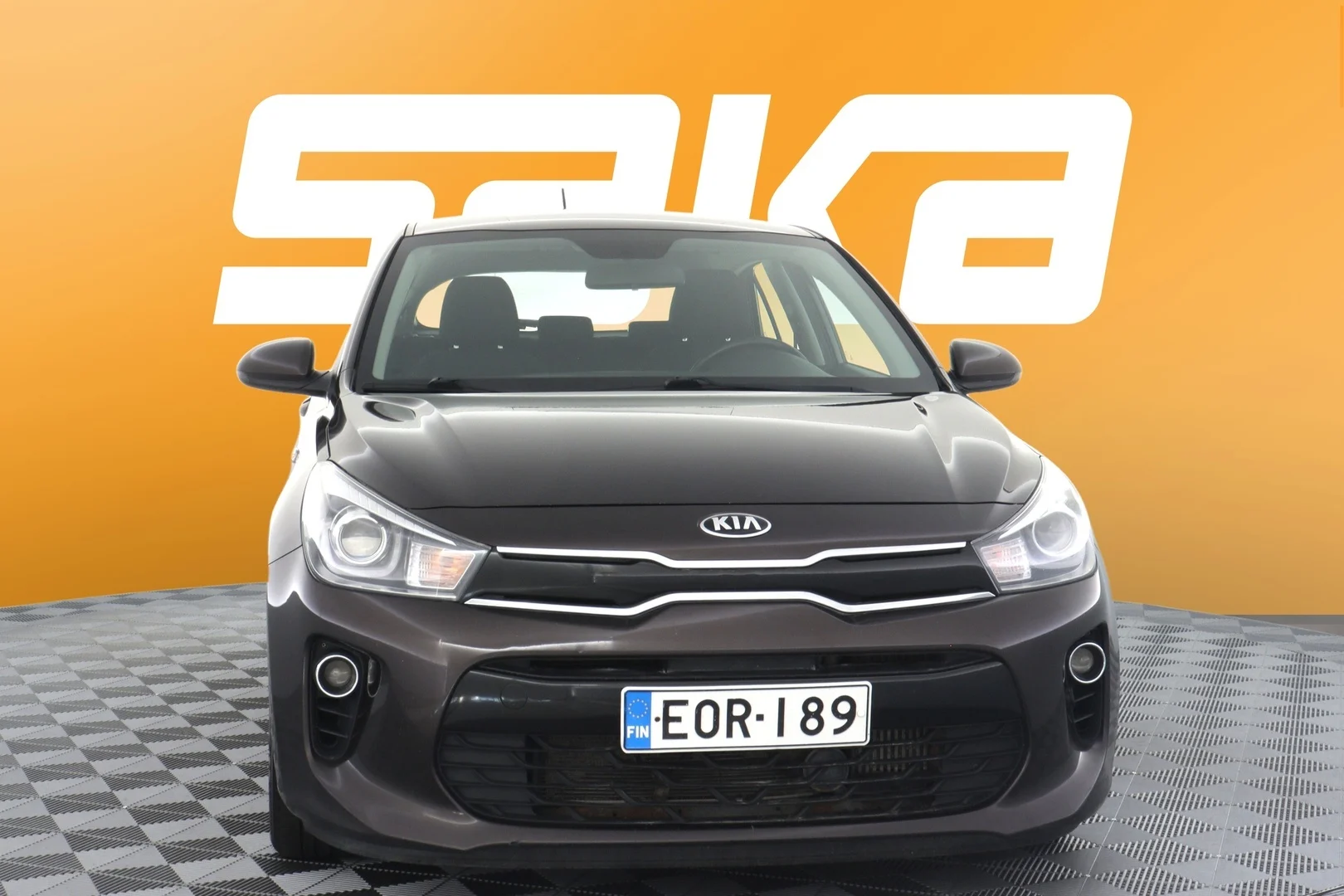 Car Image - qRmnxQs54oTBNyn8TorZa