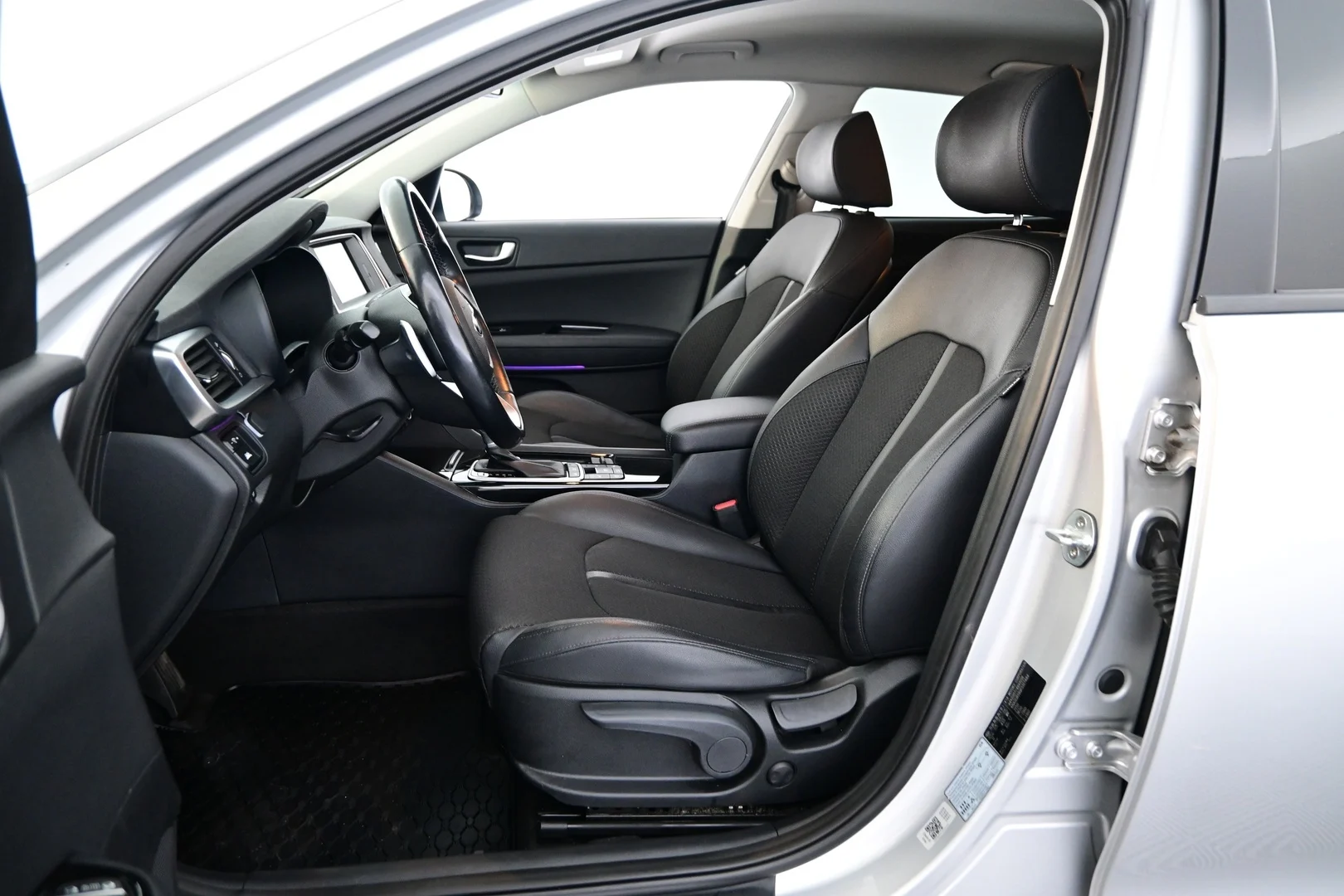 Car Image - 60mAIehwfxyvC291LOlCwz
