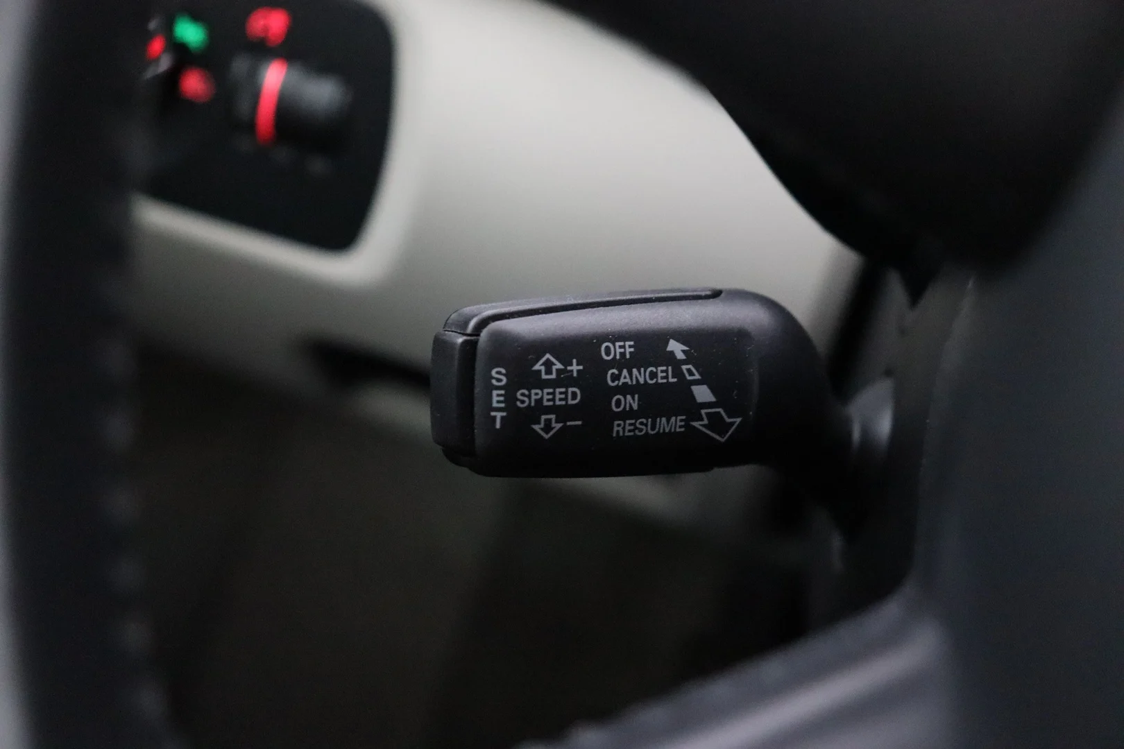 Car Image - 5R9woMYWOBFsG1Wg9tUSgF