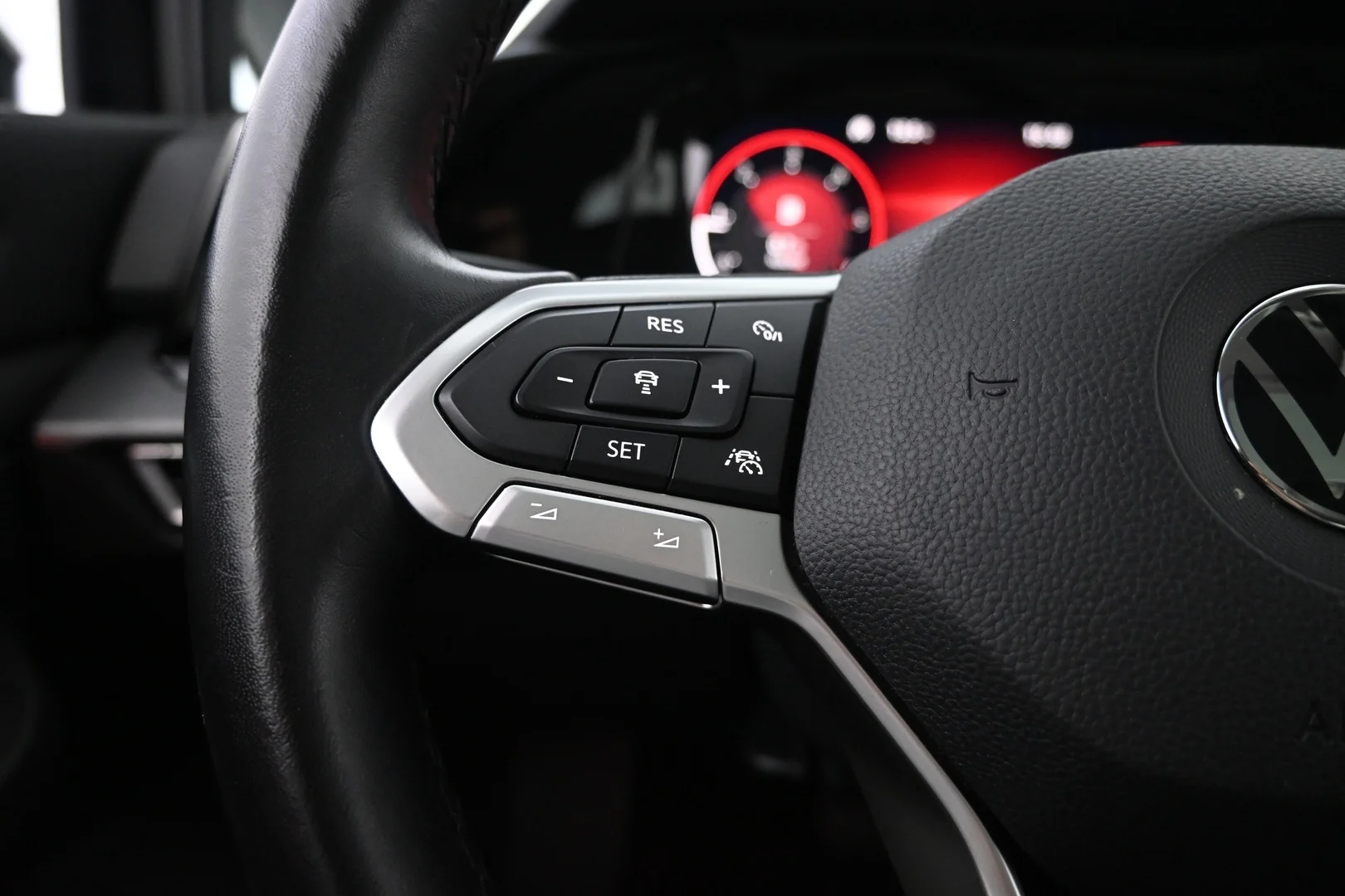 Car Image - 7gvloHzrFjMWZfaqs0hXGm