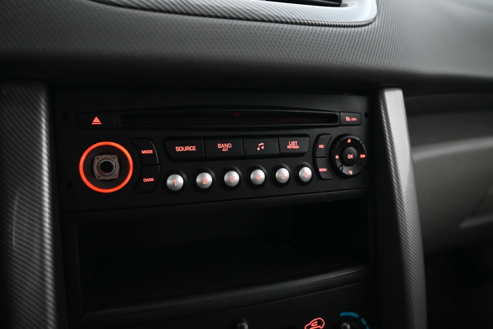 Car Image - 4kWlpdSlcOqCmb3JvNNM87