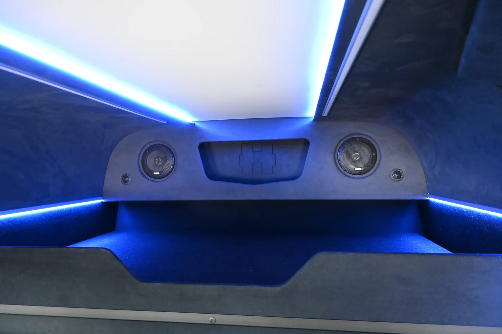 Car Image - 3Rqm96Ah9PfVQYtbj1vasi