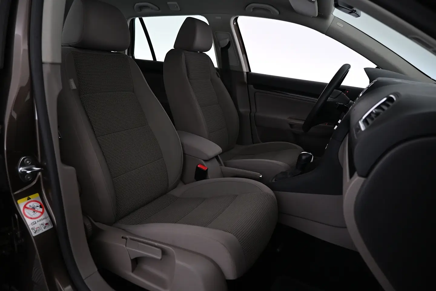 Car Image - 4ydmX9GJlrDawWgLW5DUWf