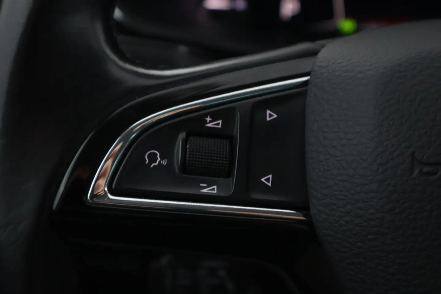 Car Image - 4VVKlp7bSOTqIcOg9SR6VU