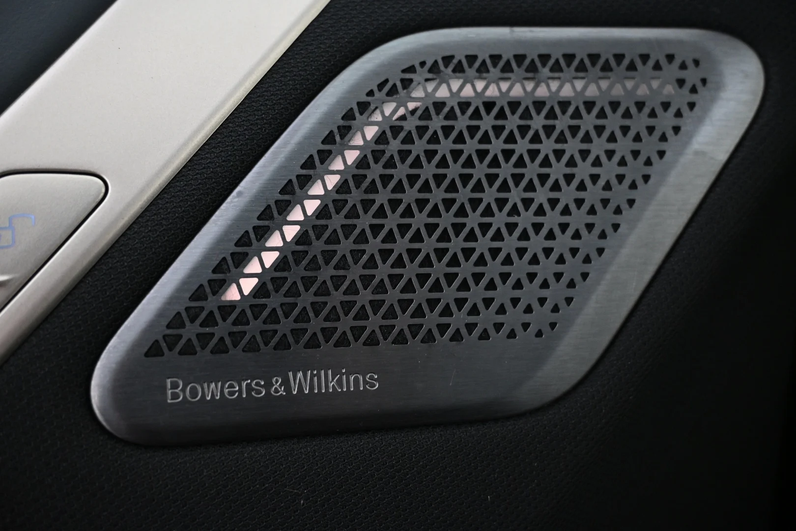 Car Image - 2j3iMgxp7IZQlTdf19f8f6