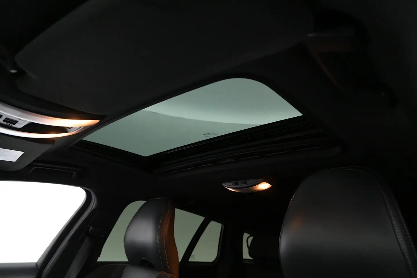 Car Image - 3n5K5kkTp9uM9Tl0EfrkWE