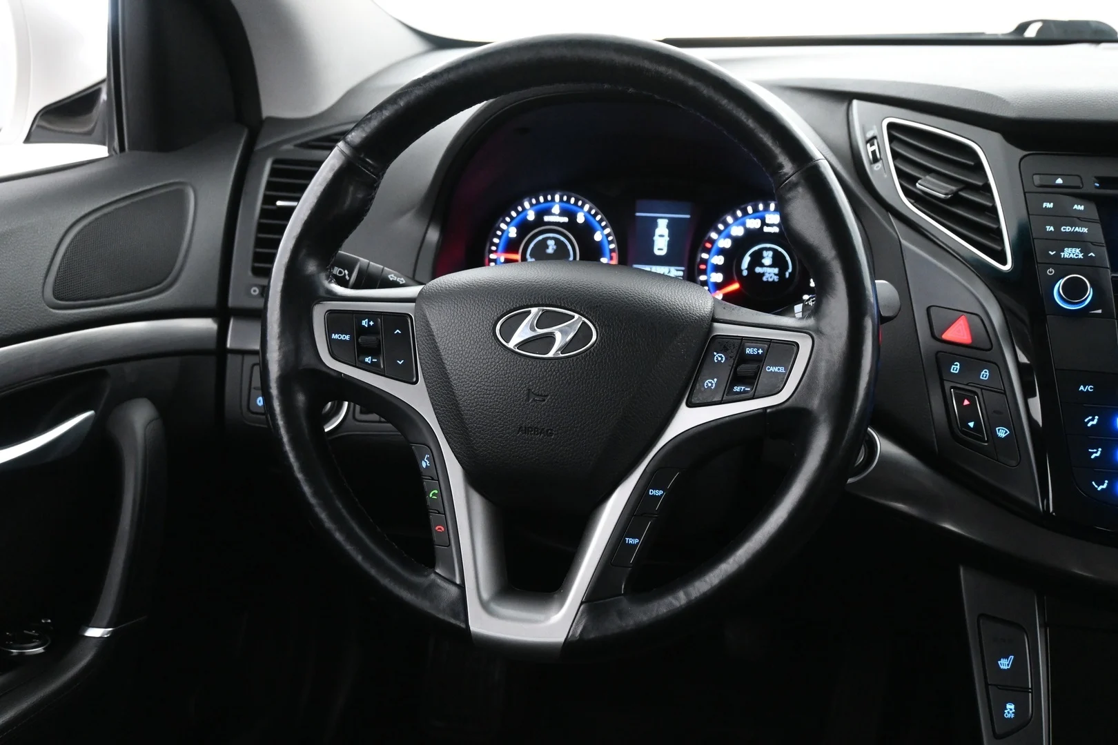 Car Image - 2GjiMfYqte9XClufYUUu5e