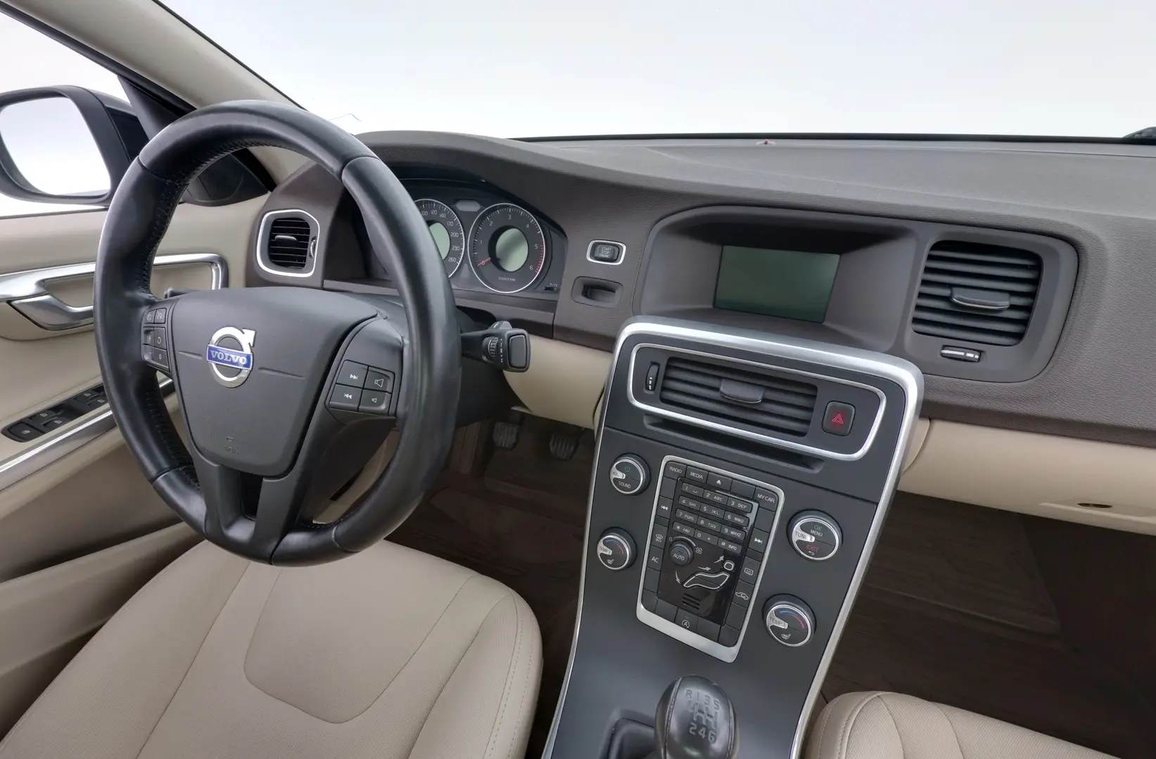 Car Image - 7gdoDuqGRWMU4jFxGaJ6KN