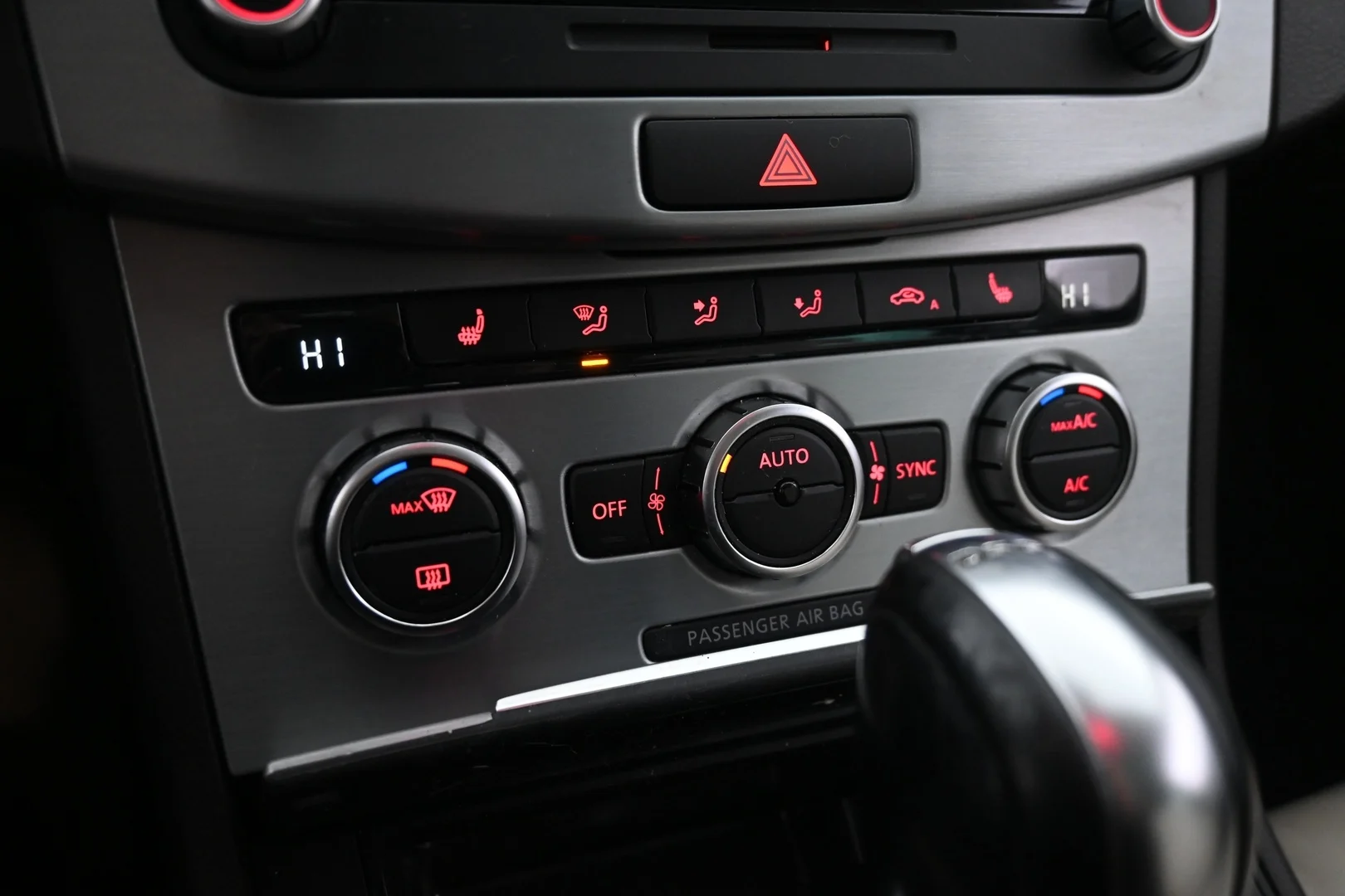 Car Image - 1ilhH0HmAU6Qu5ZyRnpV0j