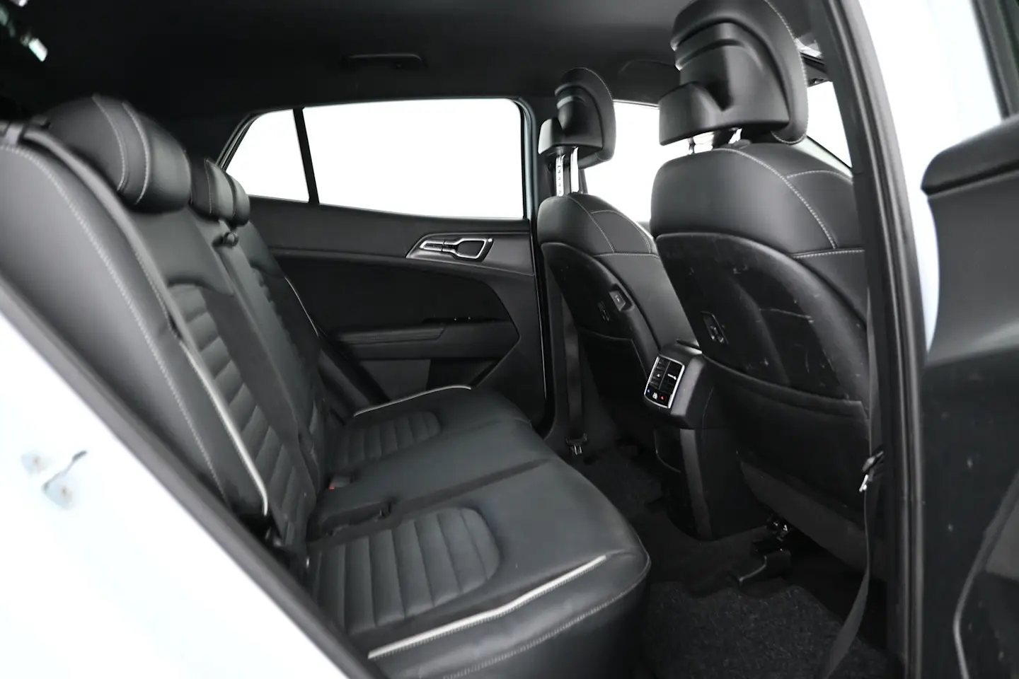 Car Image - NcAAubY6wvEdu3TGtkc0C