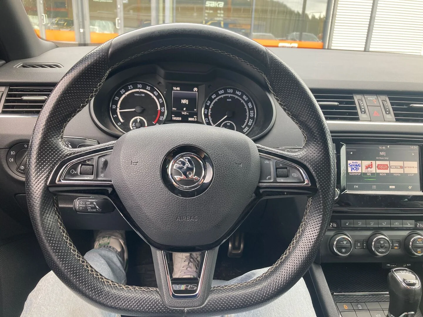 Car Image - 3RPLhLTITcuovht4F8HctO