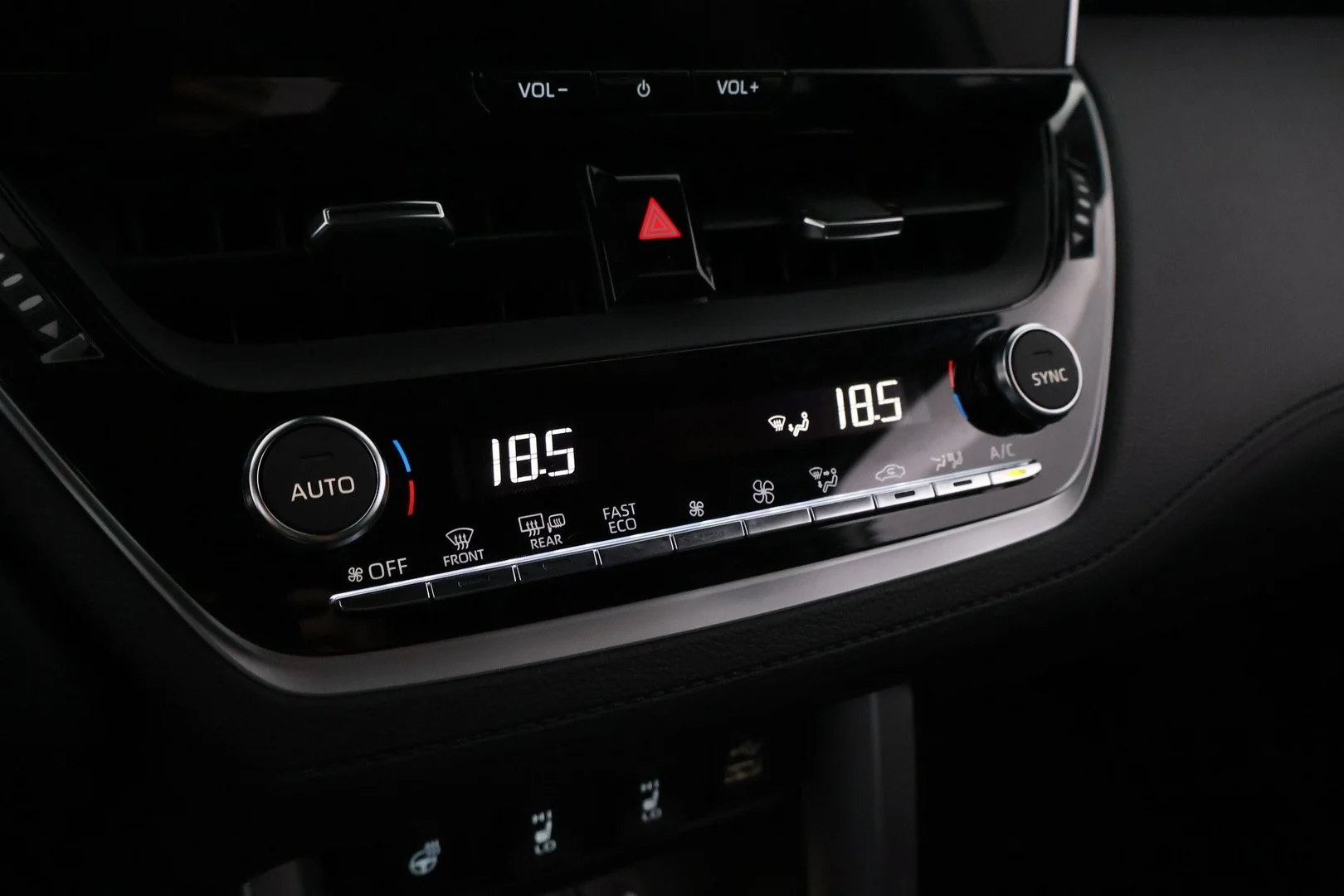 Car Image - 4i5EBiQIEoJzGJ4M43Qafv
