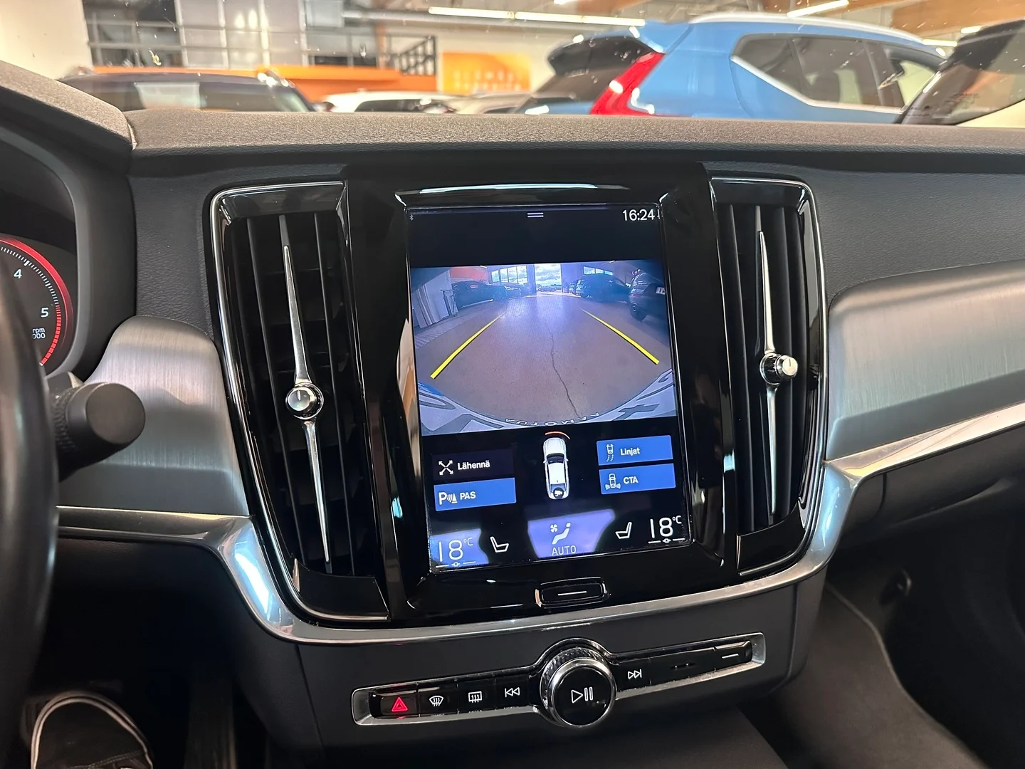 Car Image - 2KgWMmuFHb1NQnGS5pizda