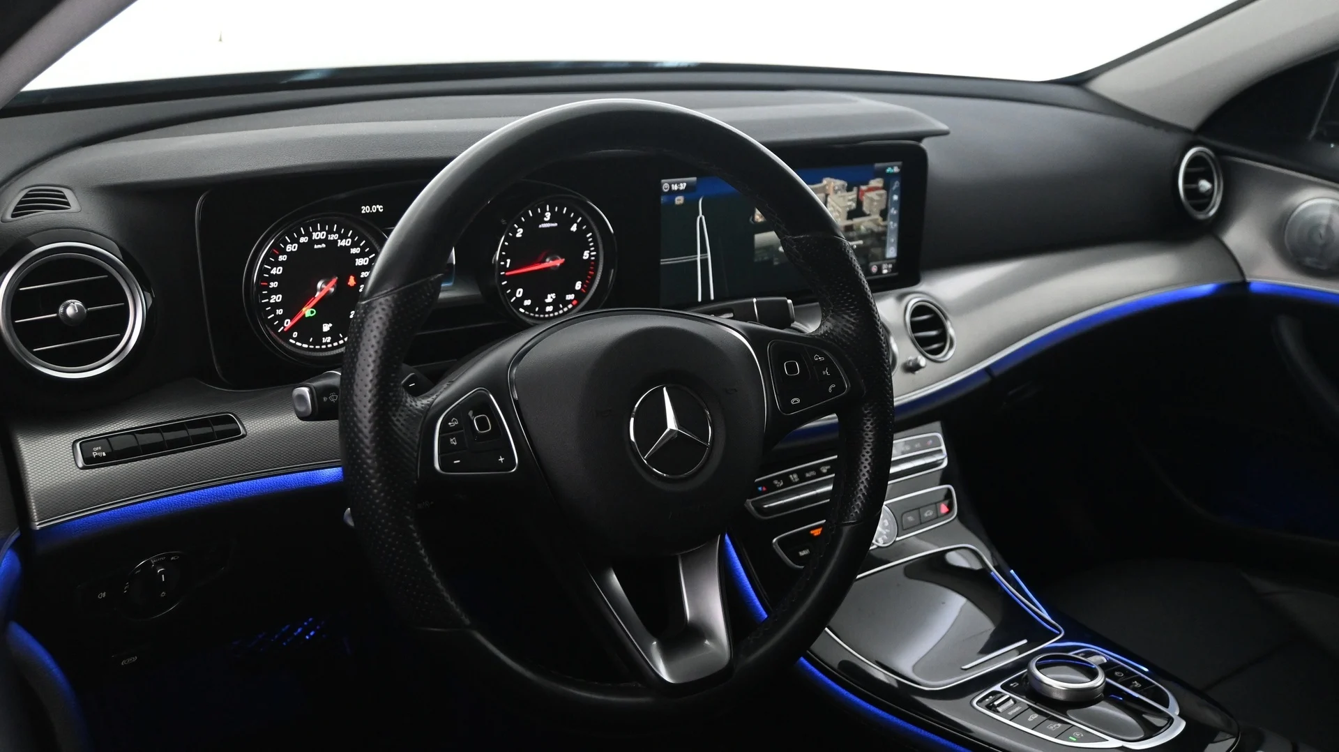 Car Image - 1S9xHCUVZVRDKrLVVogshs