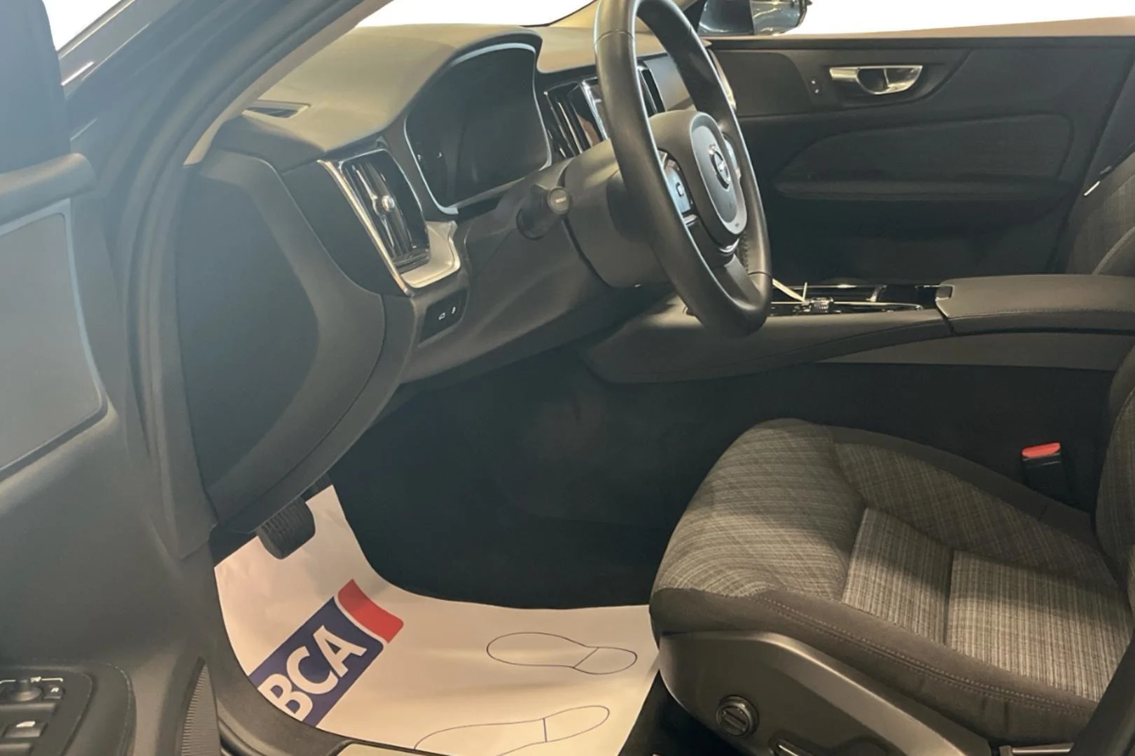 Car Image - 72YJh89bkykdyDl6aijlwo