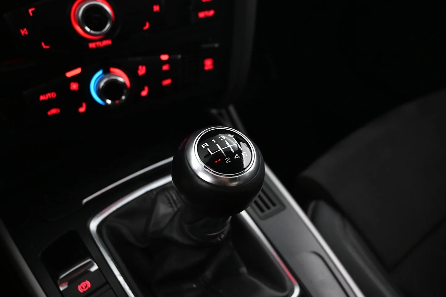 Car Image - 7KTiwod0CILnbFhfe3of72