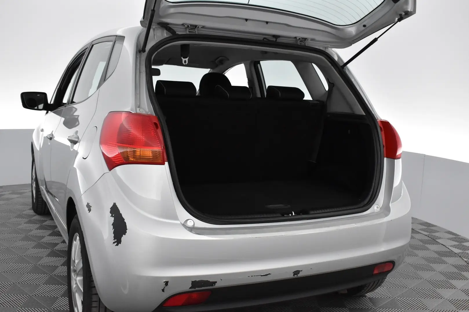 Car Image - 1HE9O2iQMZK1yWbxWjgE4X