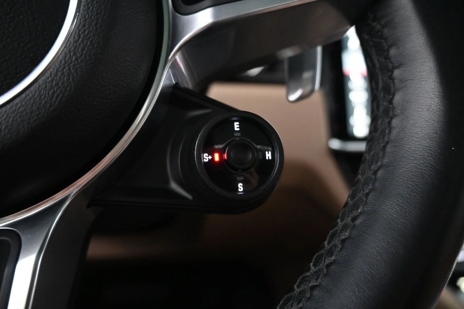 Car Image - 3AFkhPA6BWbNR0MGsWlOcd