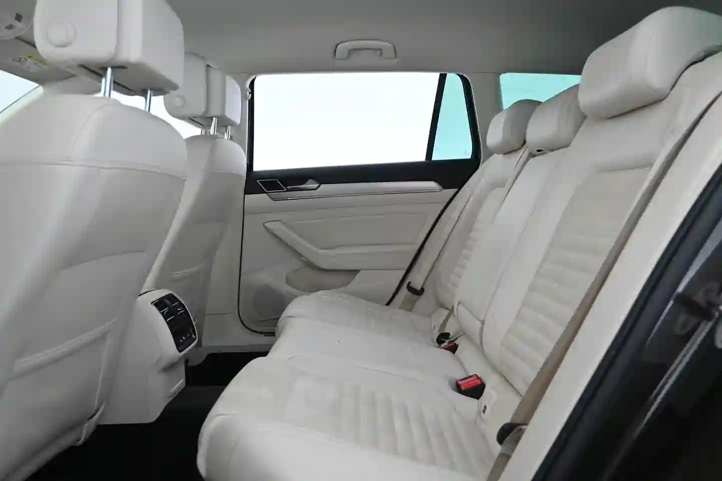 Car Image - iEyxyt8wNVpzfceczsdSw