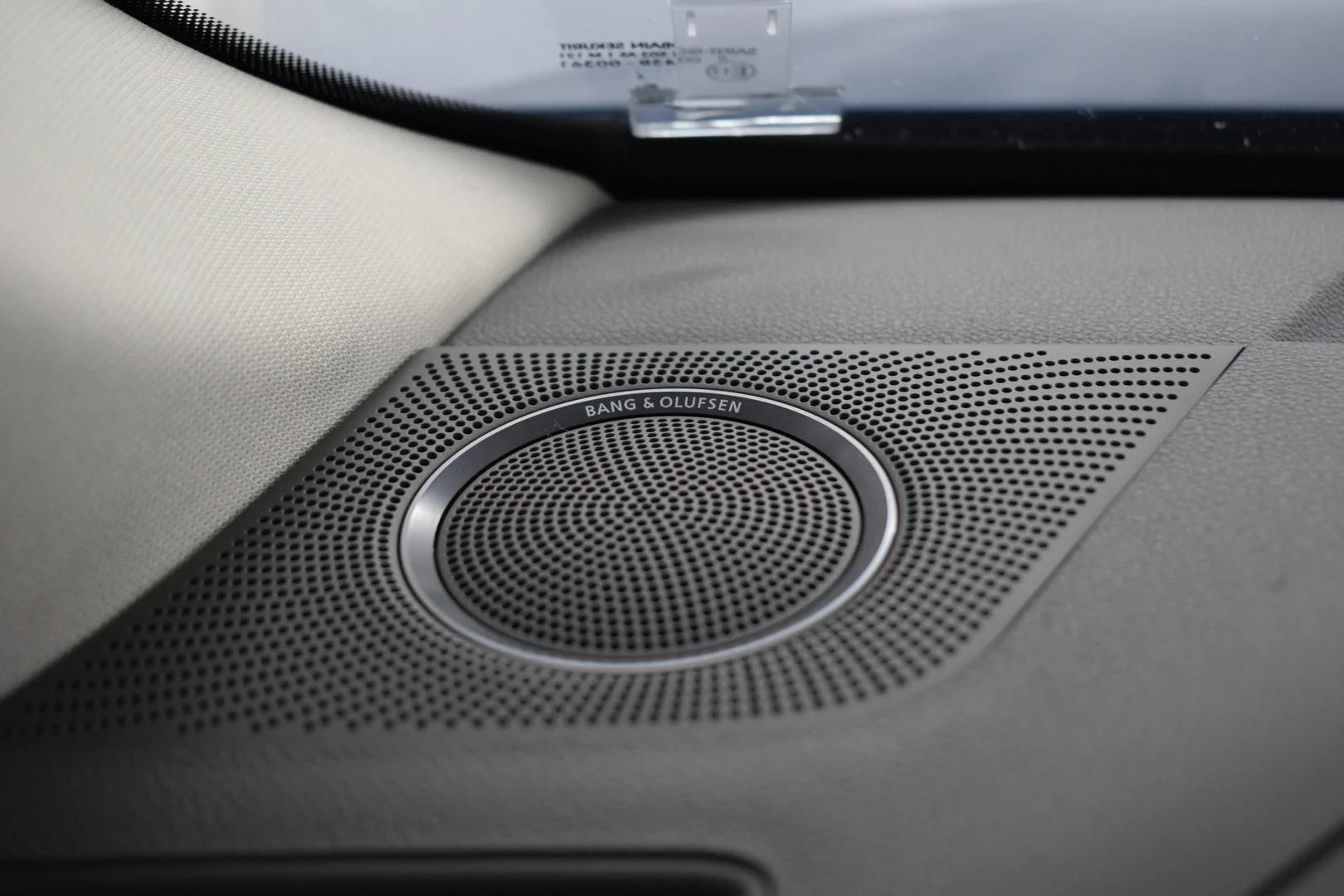 Car Image - 3ReWUYi70AcWMrYCBkge7u