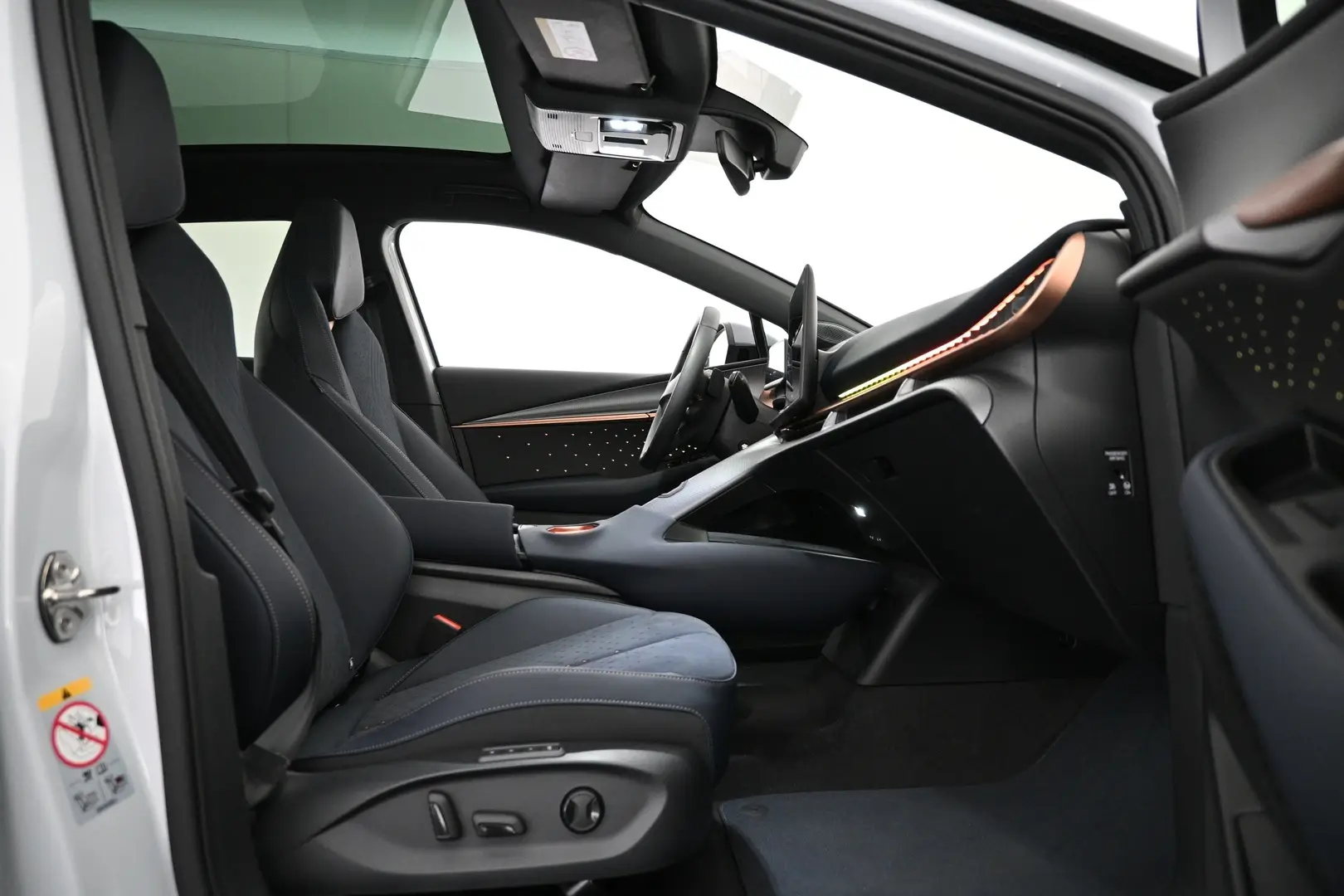 Car Image - 1hqMHV8PvPWIEj95lI7dRt