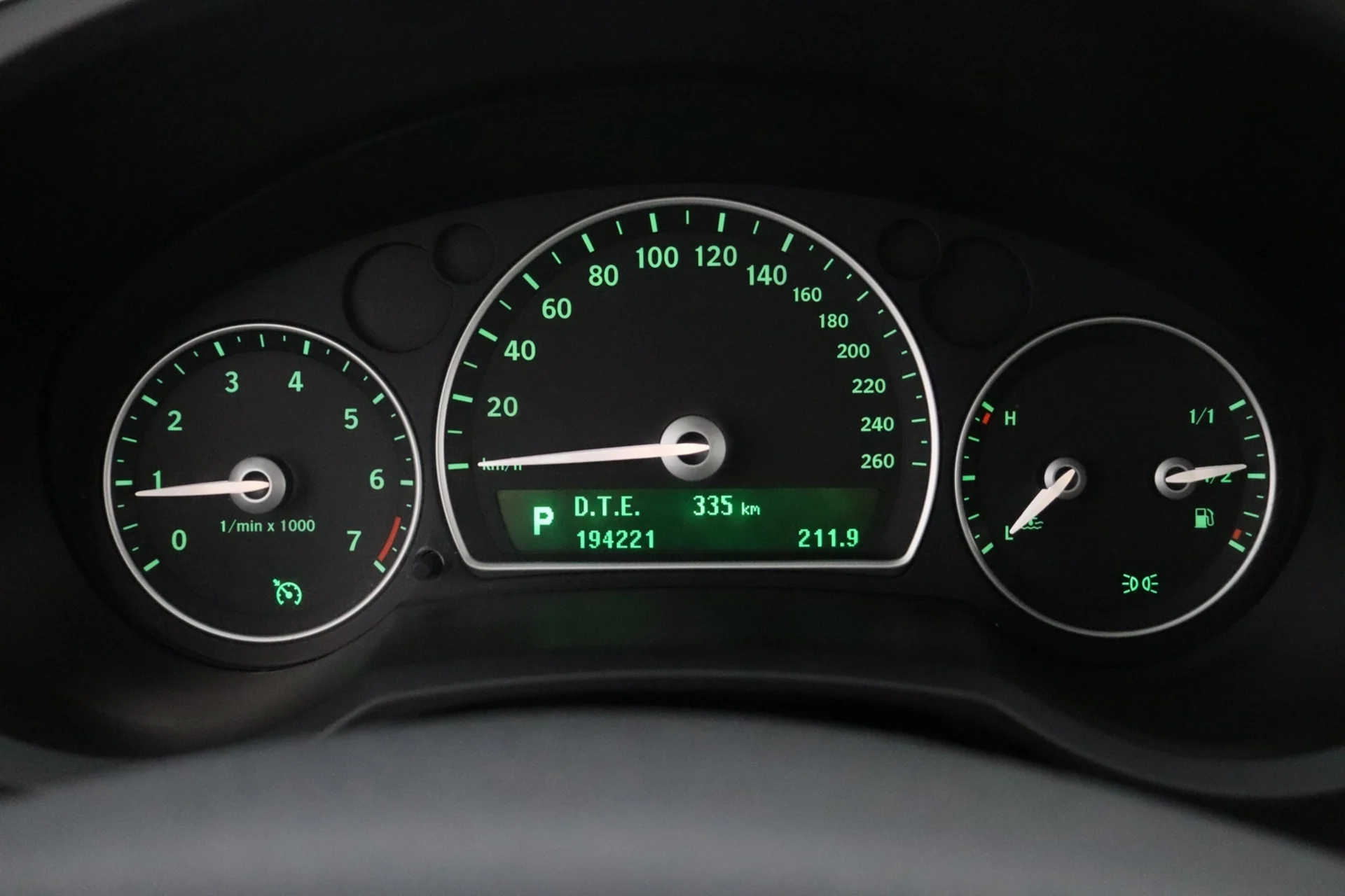 Car Image - 1fipLnXJXieVsbmxHcyBxe