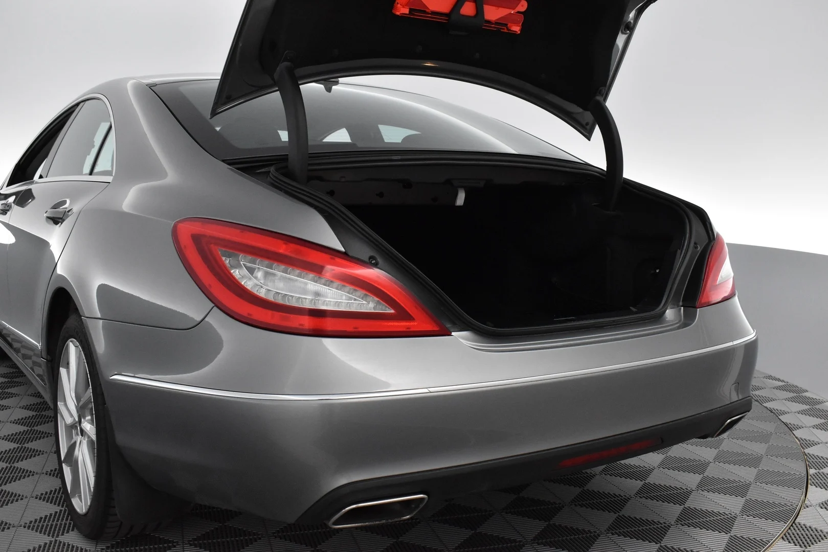 Car Image - 154BCHEmjmFHhCVCxJQppt
