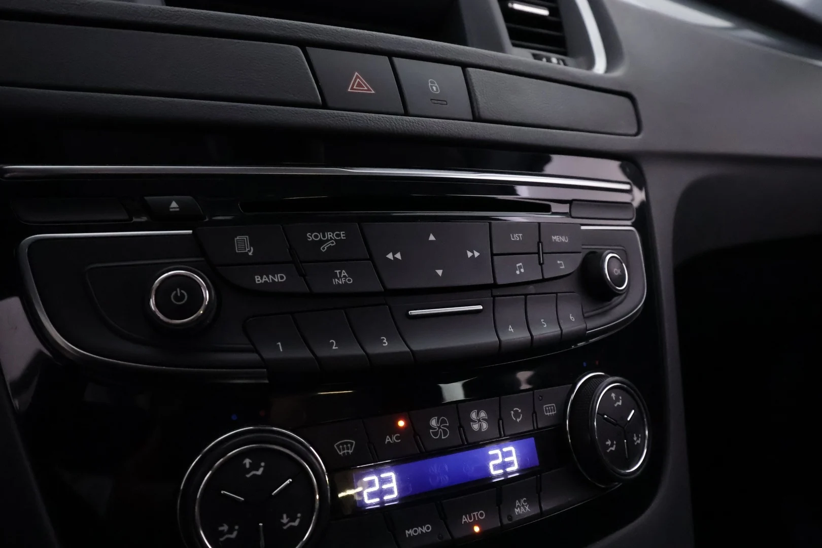 Car Image - 2rutqAn32AlBPOEljUgGSe