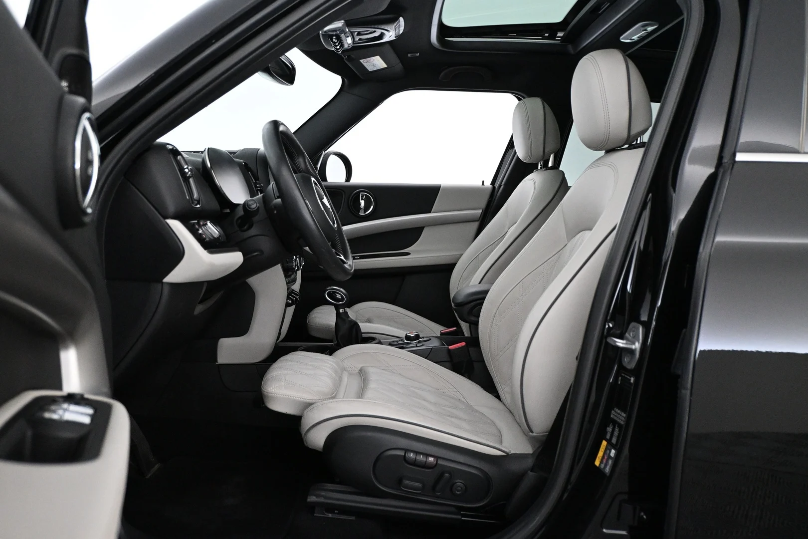 Car Image - 1FiEdqKWY70lTnM3KeRi84