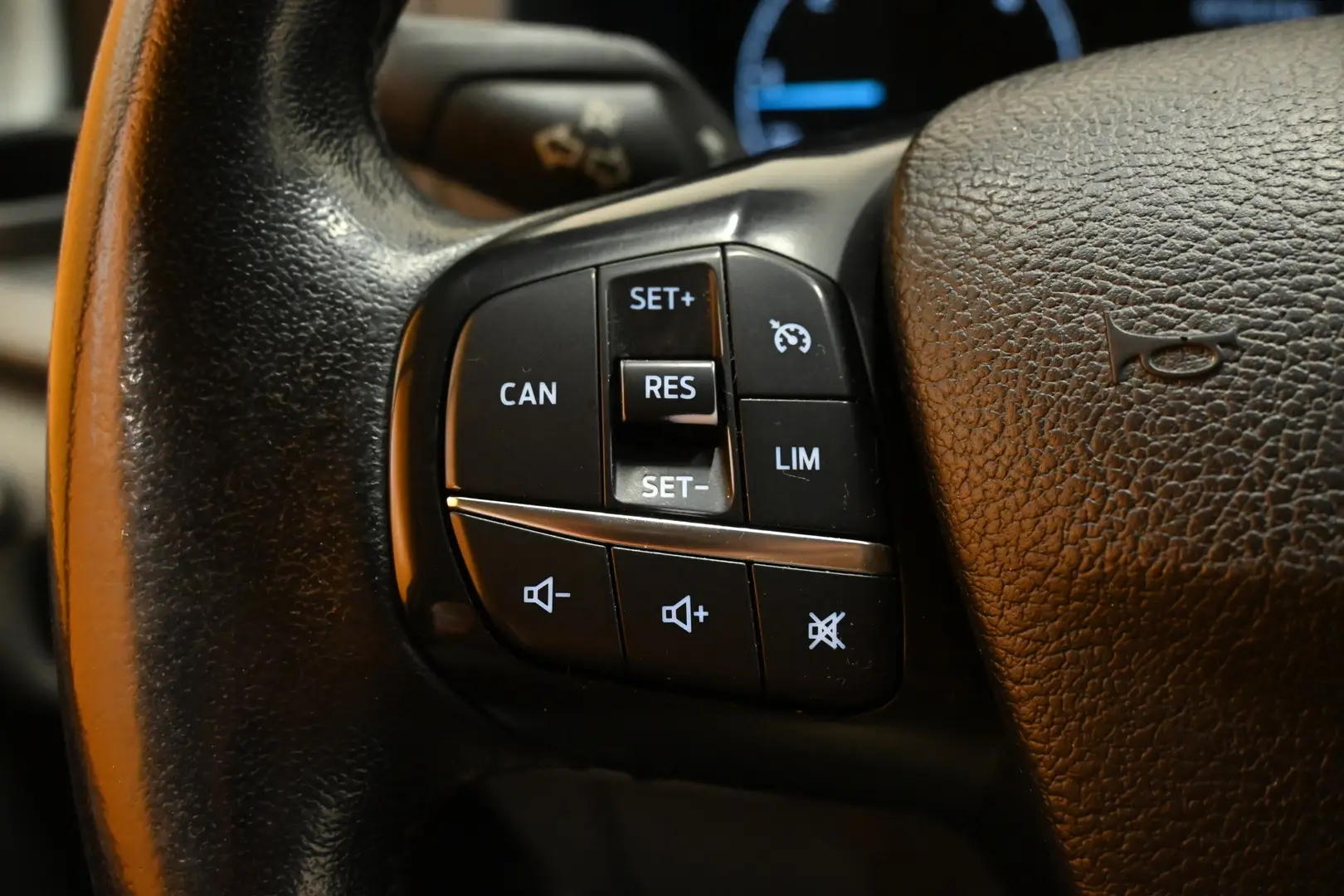 Car Image - kef4Lc9YhY2EetXVHjsLK