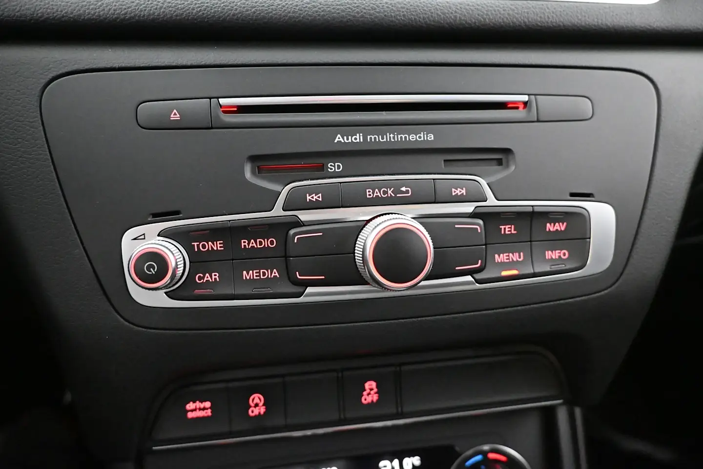 Car Image - 742MCYjj5w4aFsiSyAbi0t