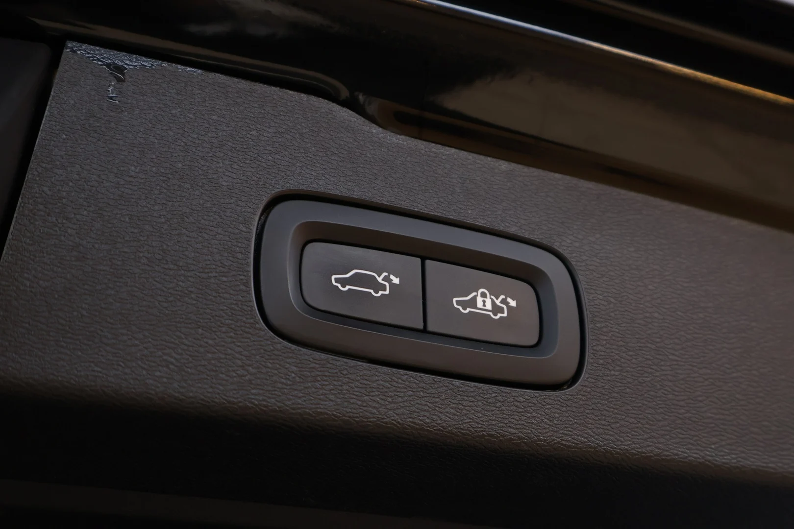 Car Image - z1am2p5GAmRyyYXqFDHx9