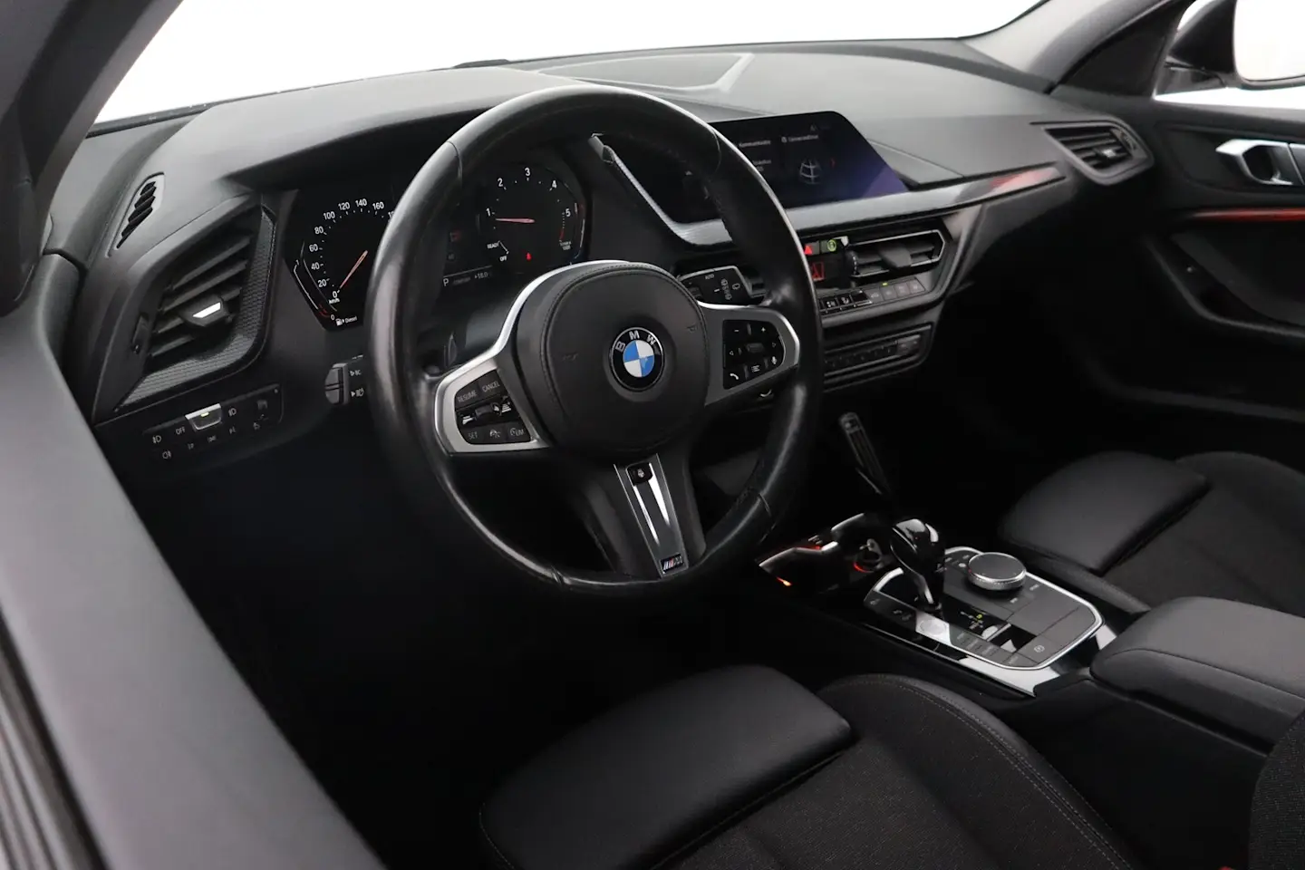 Car Image - 3NFLyRLOvOHHZrBj9xKKzH