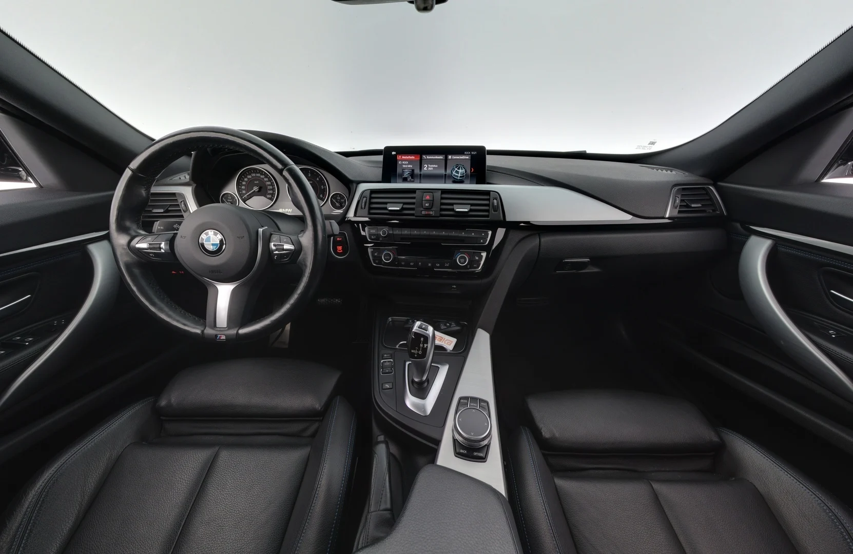 Car Image - 5ekTH3NGreKKGKz2HnoyQv