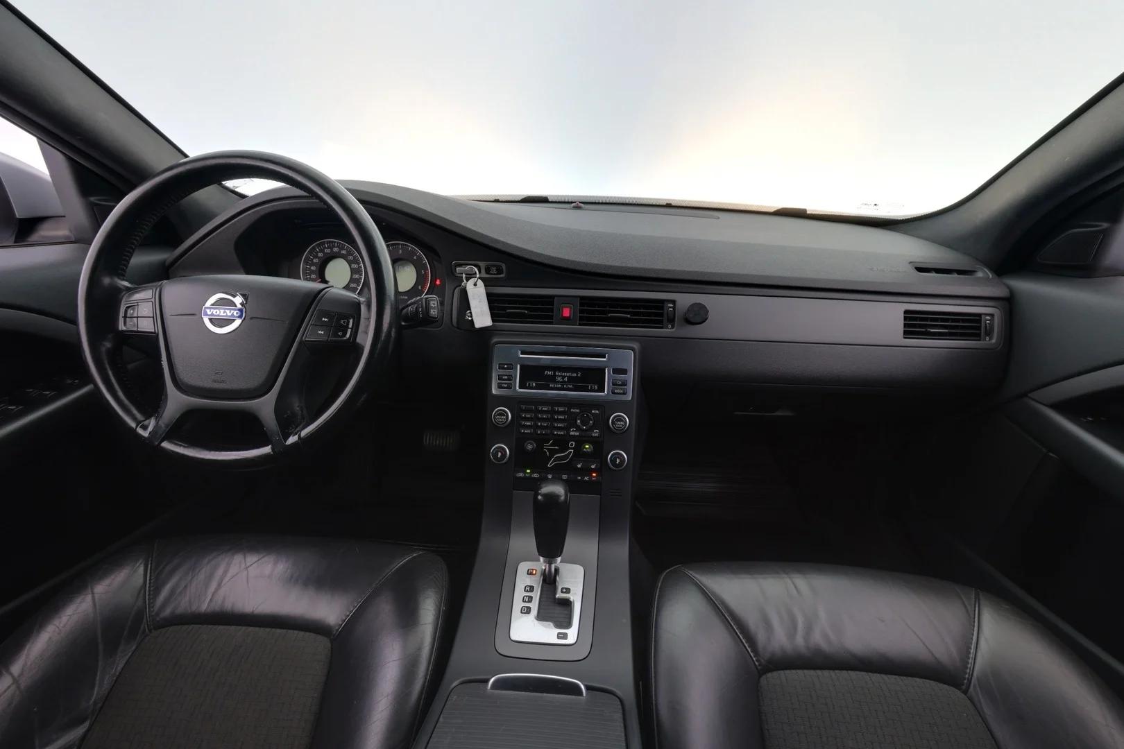 Car Image - 3uHdg8DNfKtLS3vcfZwMd4