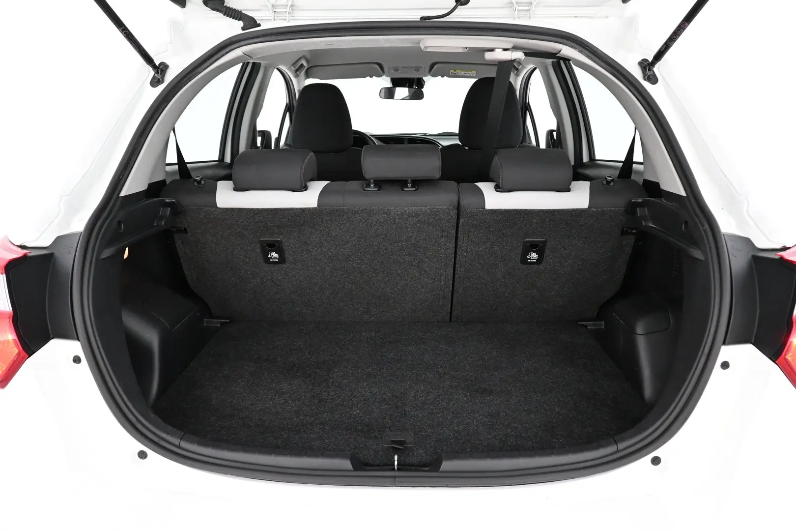 Car Image - 5UKydLYdKFSjRobjT9AKn1
