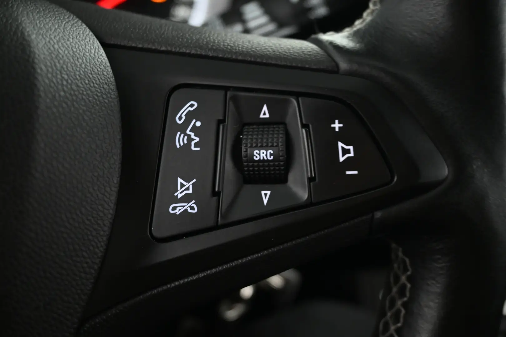 Car Image - 3oYq6ddriD2x0dT4IipkDe