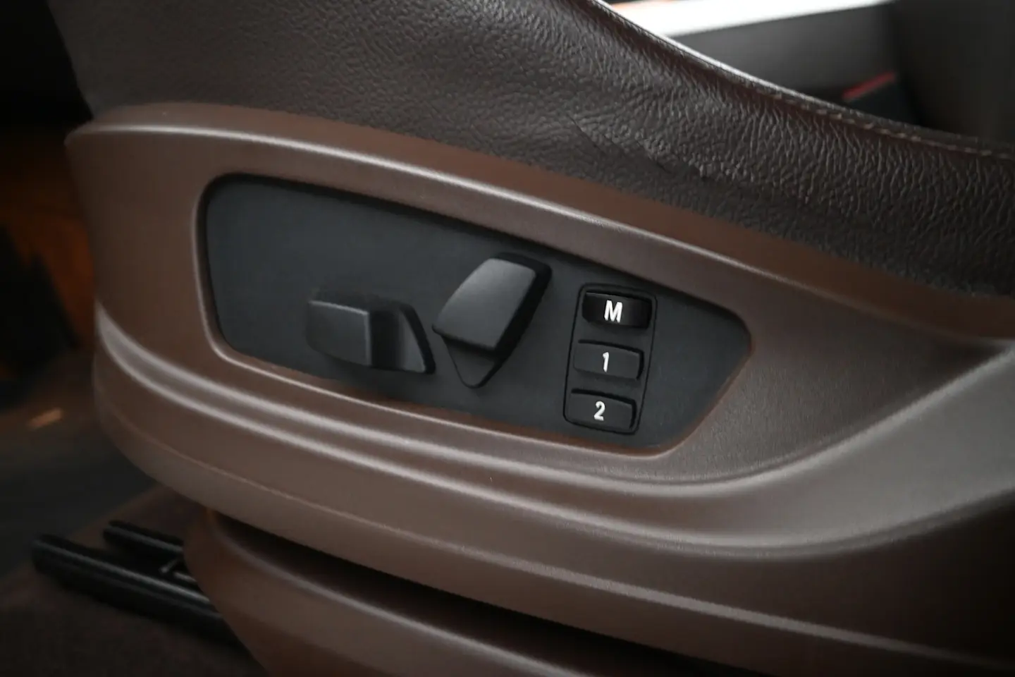Car Image - 6W4hTq3TCkPkajleaDBcur