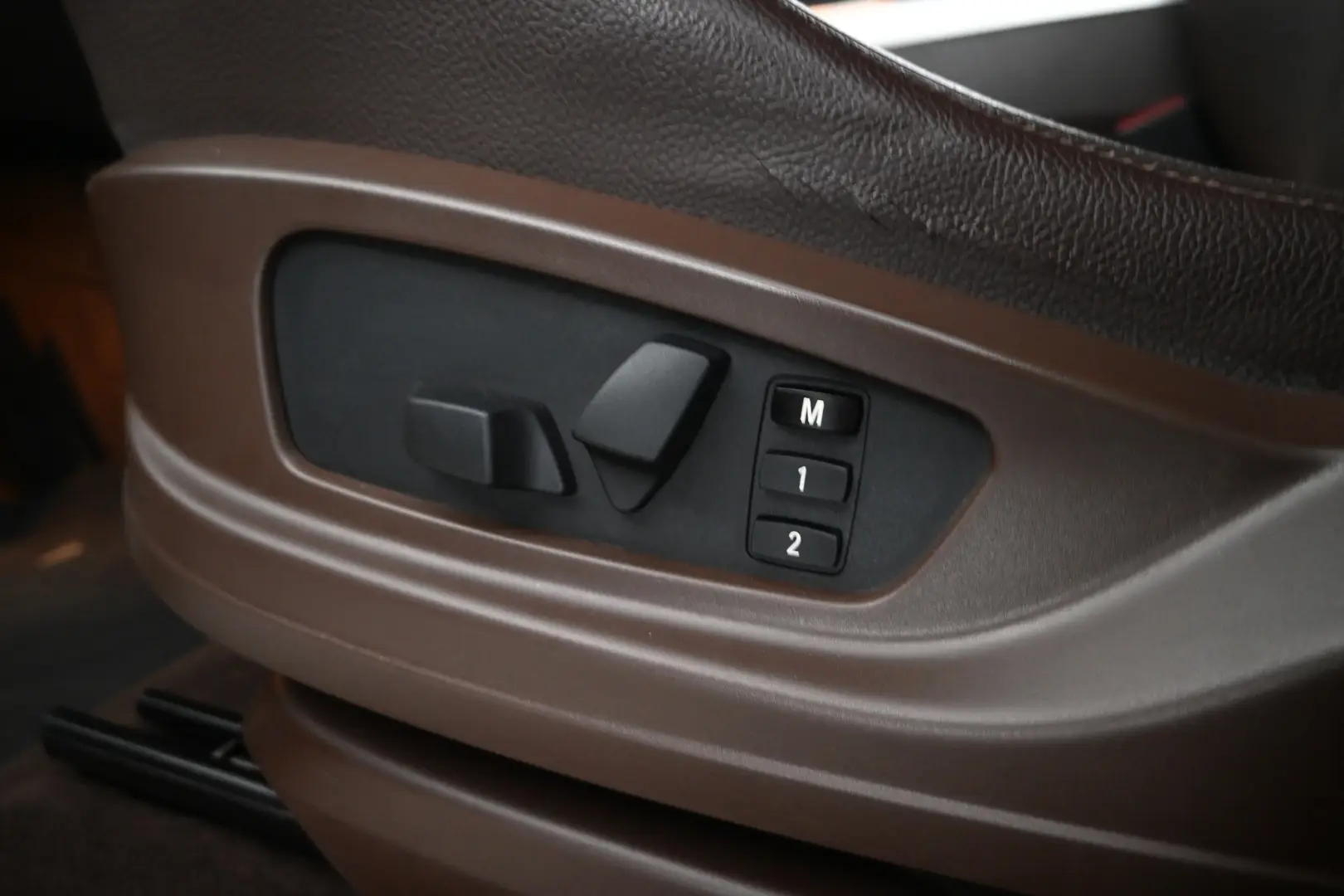 Car Image - 6W4hTq3TCkPkajleaDBcur