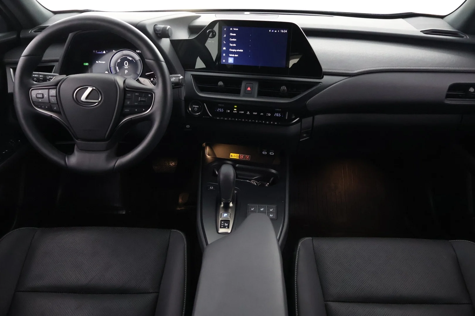 Car Image - 3Lxx1tuTk9mJaAMqc6ot8L