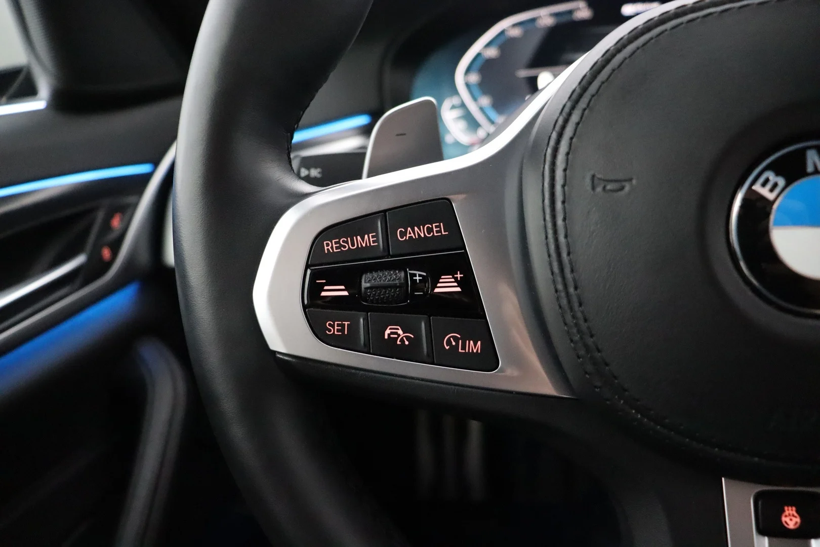 Car Image - jqY98CY9i0dpTX97OnLuR