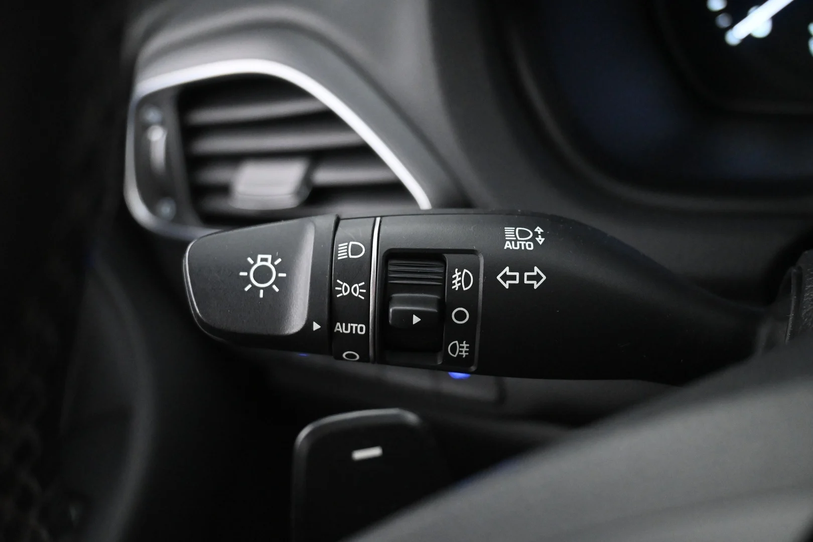 Car Image - 5Uou8I52XLX6lurua7RU2D