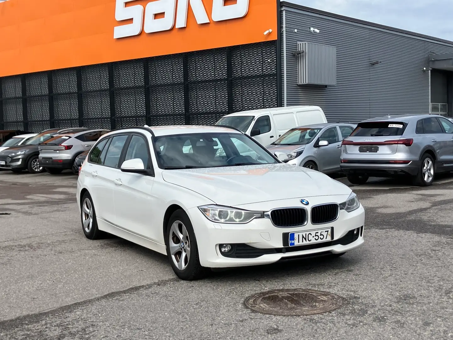 Car Image - BovnfXqaOtPt6O6tpQ6cM