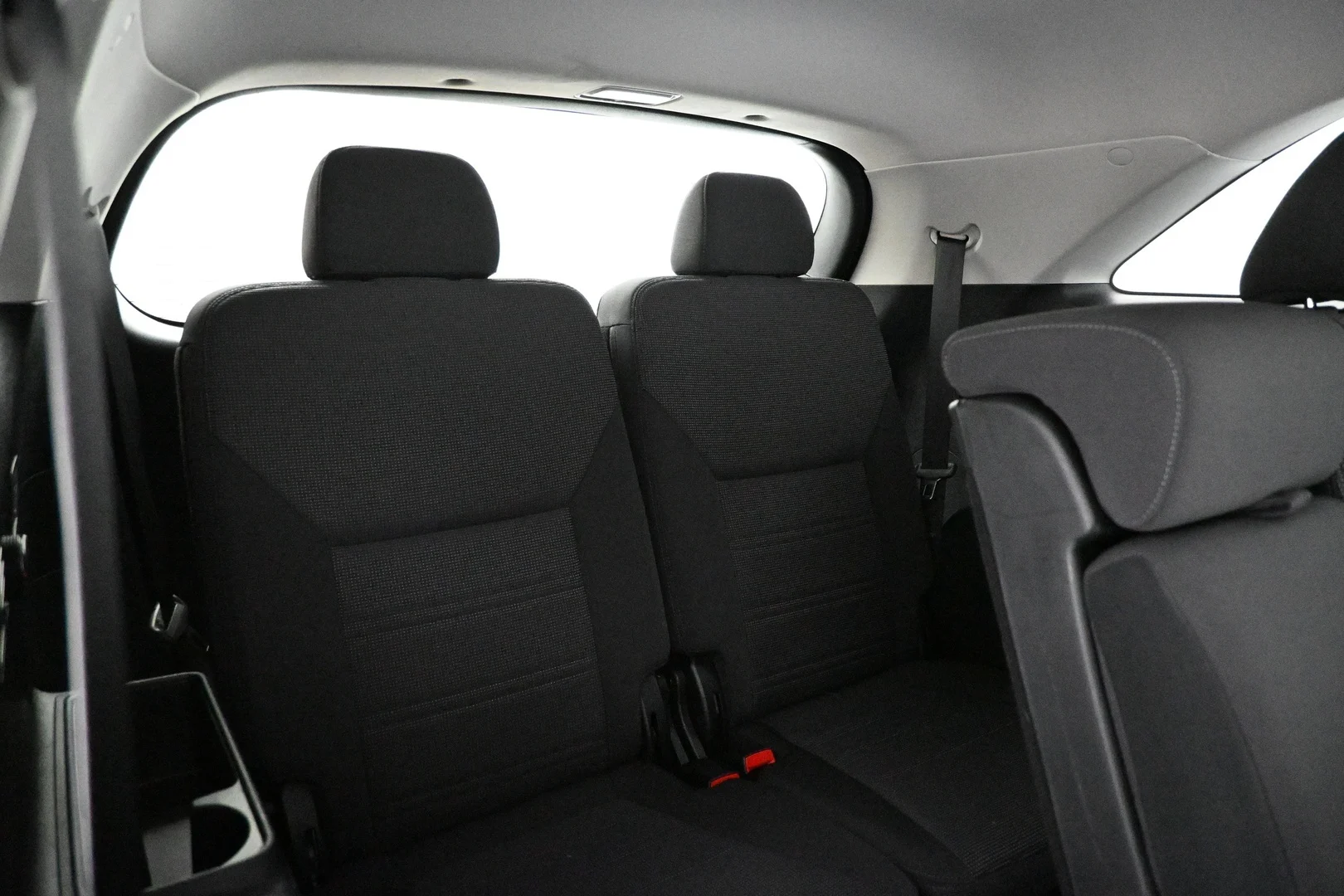 Car Image - 6q16tHMAg9YufhGoFBycTb