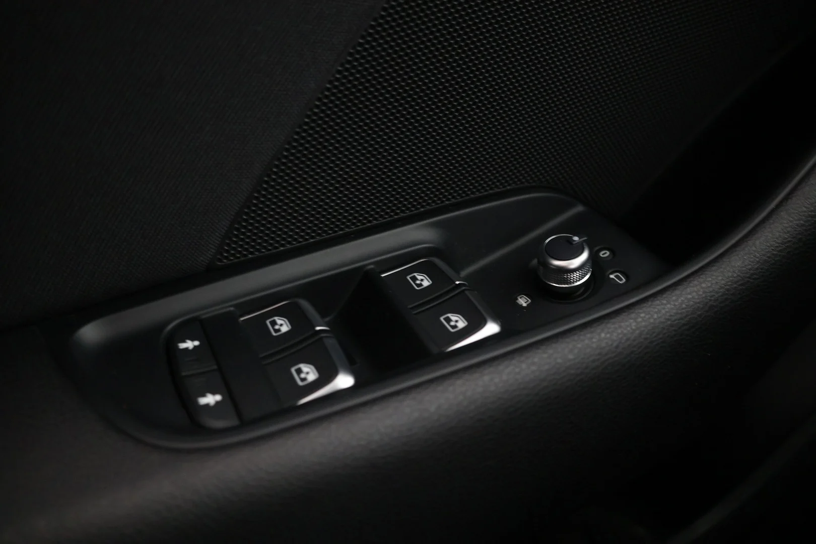 Car Image - 5sodkSOVV4R8wfBnU6HsnU