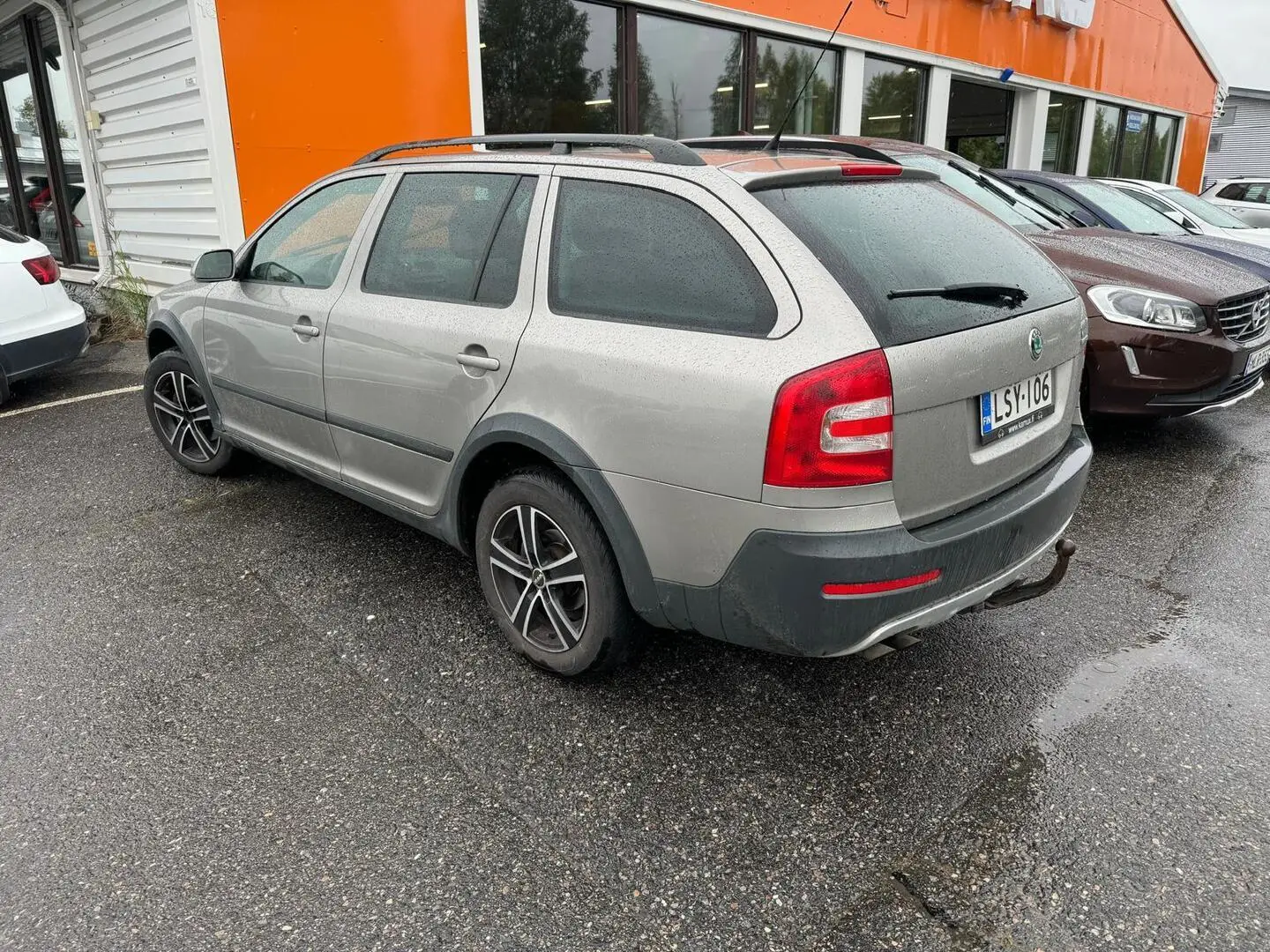 Car Image - 1bWlU99YnjmA94DZsnuFJO