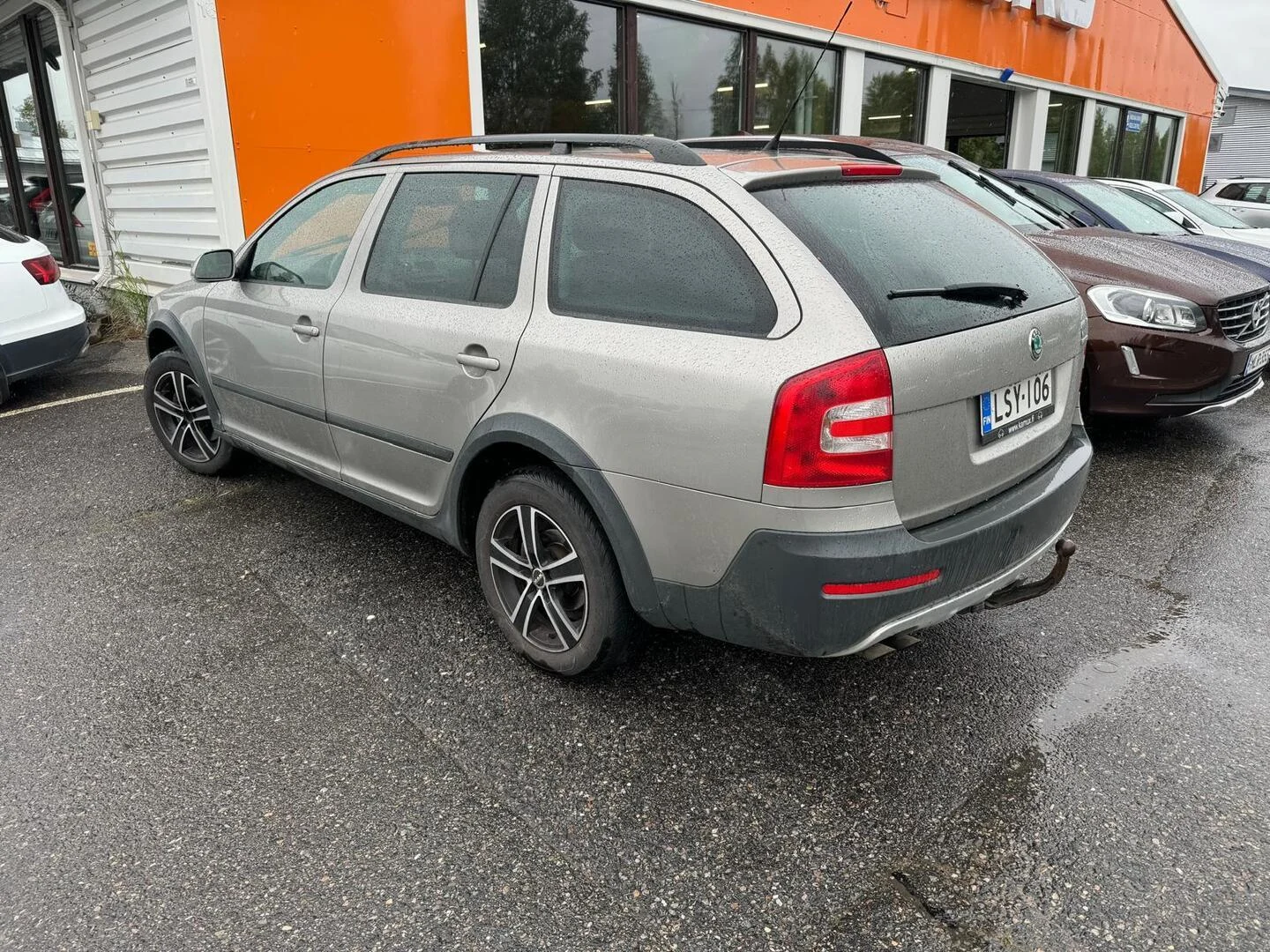 Car Image - 1bWlU99YnjmA94DZsnuFJO
